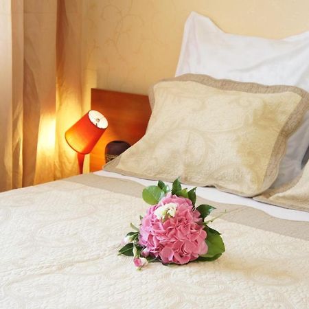 Agentia H Accommodation Bukarest Zimmer foto