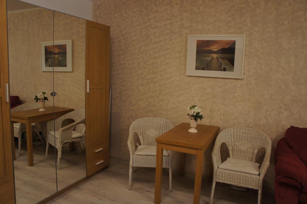 Agentia H Accommodation Bukarest Exterior foto