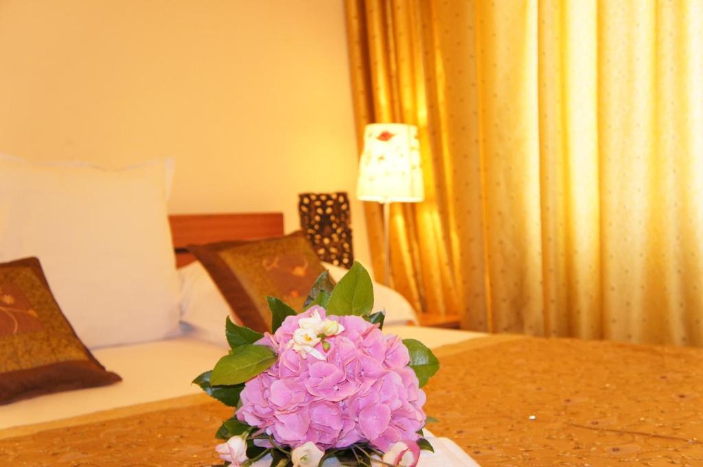 Agentia H Accommodation Bukarest Zimmer foto