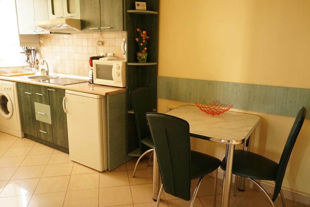 Agentia H Accommodation Bukarest Exterior foto